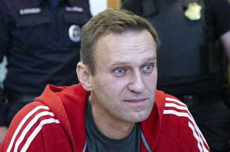  Navalny Poisoning: A Shocking Case Highlighting Political Tensions and Human Rights Concerns